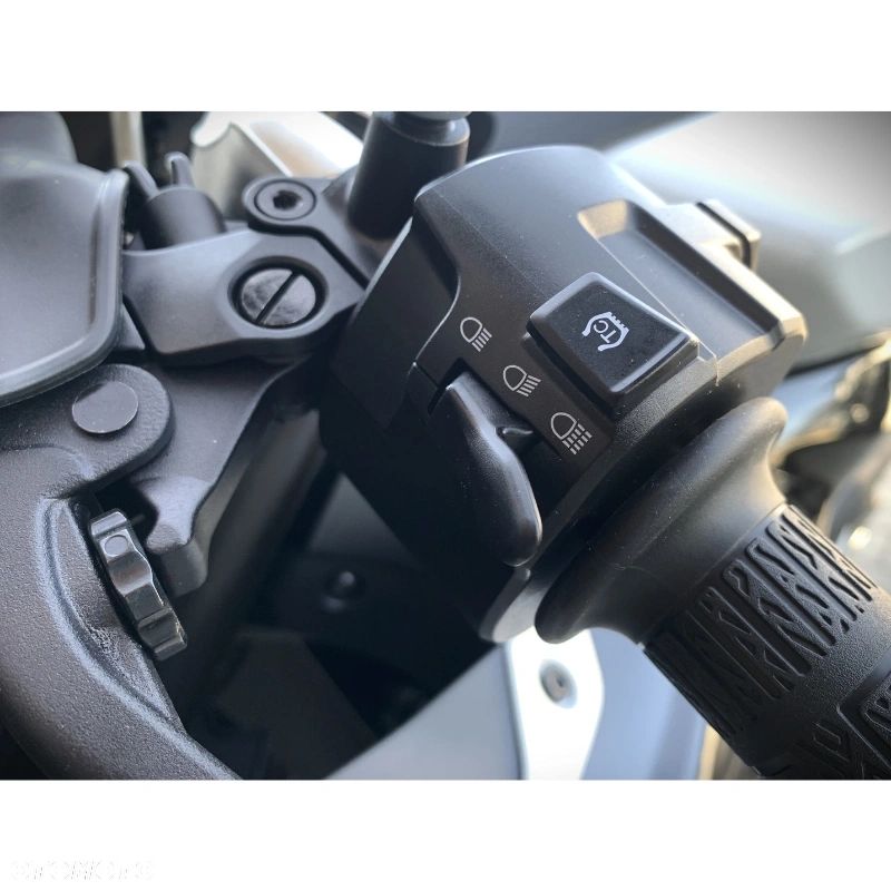 CFMoto SR - 10