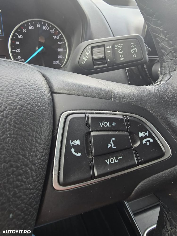 Ford EcoSport 1.0 EcoBoost Titanium - 13
