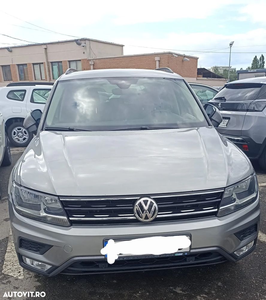 Volkswagen Tiguan - 4