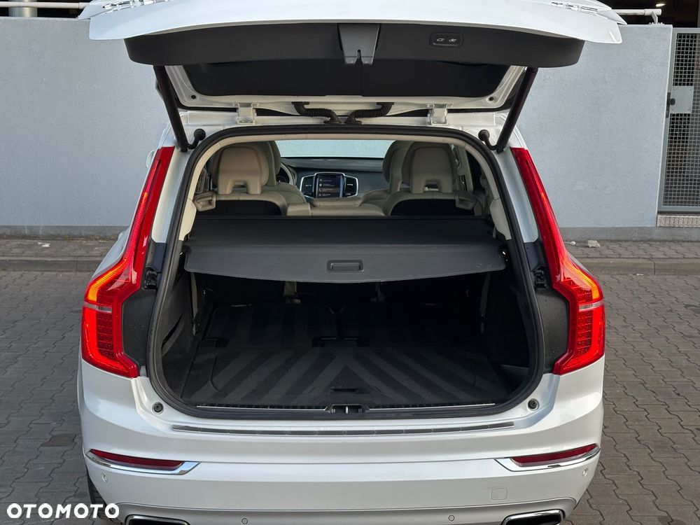 Volvo XC 90 T8 AWD Plug-In Hybrid Inscription 7os - 10