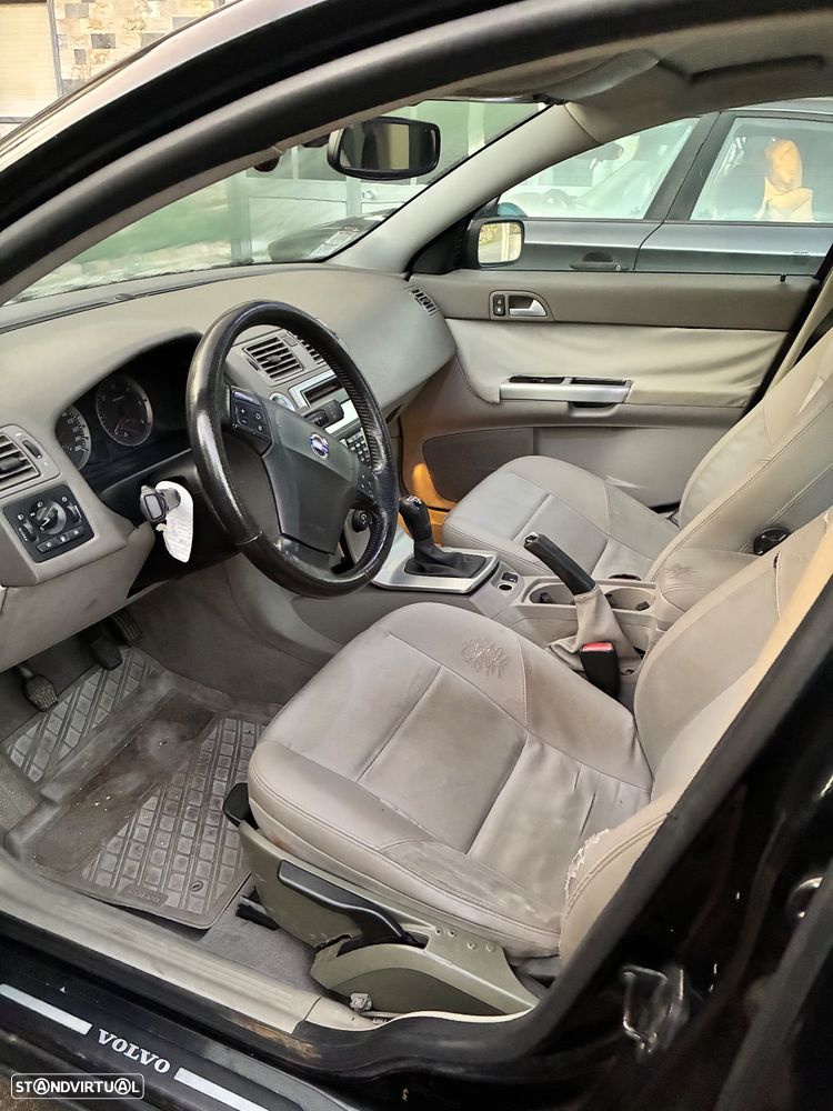 Volvo S40 2.0 D Nível 2 - 7