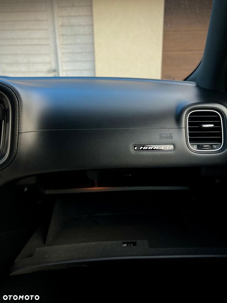 Dodge Charger 5.7 R/T - 21