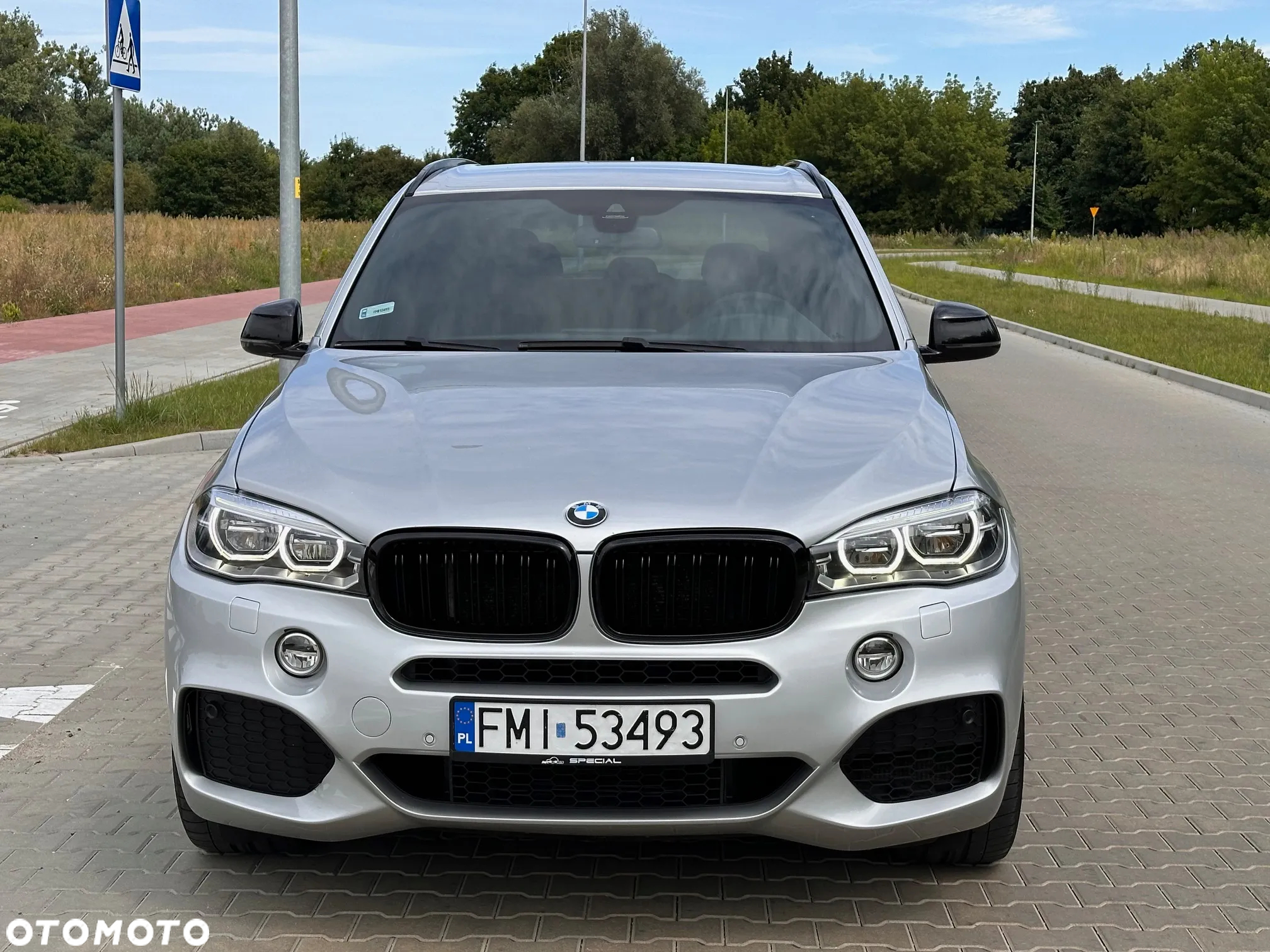 BMW X5 M M50d Sport-Aut - 2