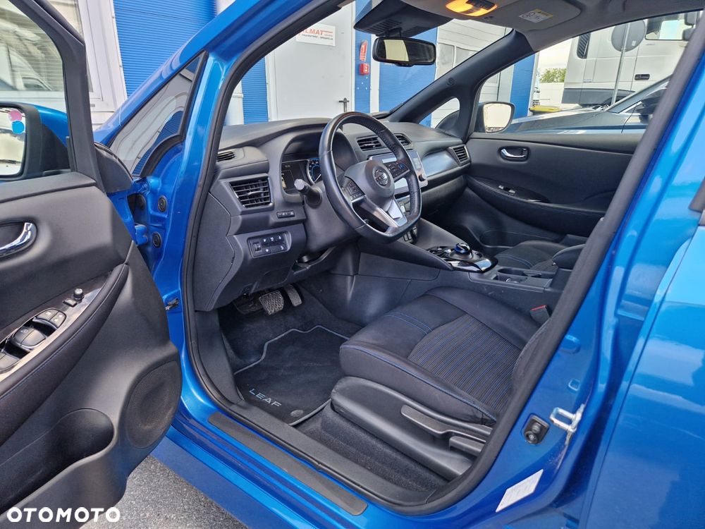 Nissan Leaf 40kWh N-Connecta - 10