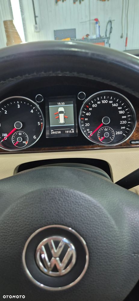 Volkswagen Passat 2.0 TDI Highline DSG - 4