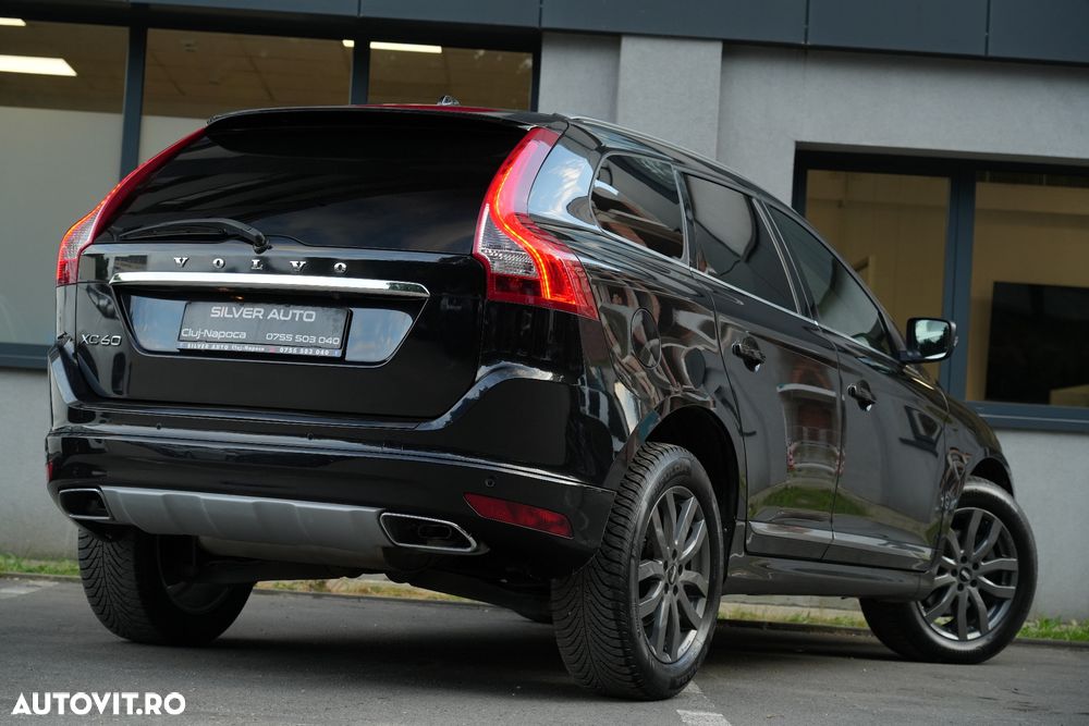 Volvo XC 60 D4 Geartronic Summum - 25