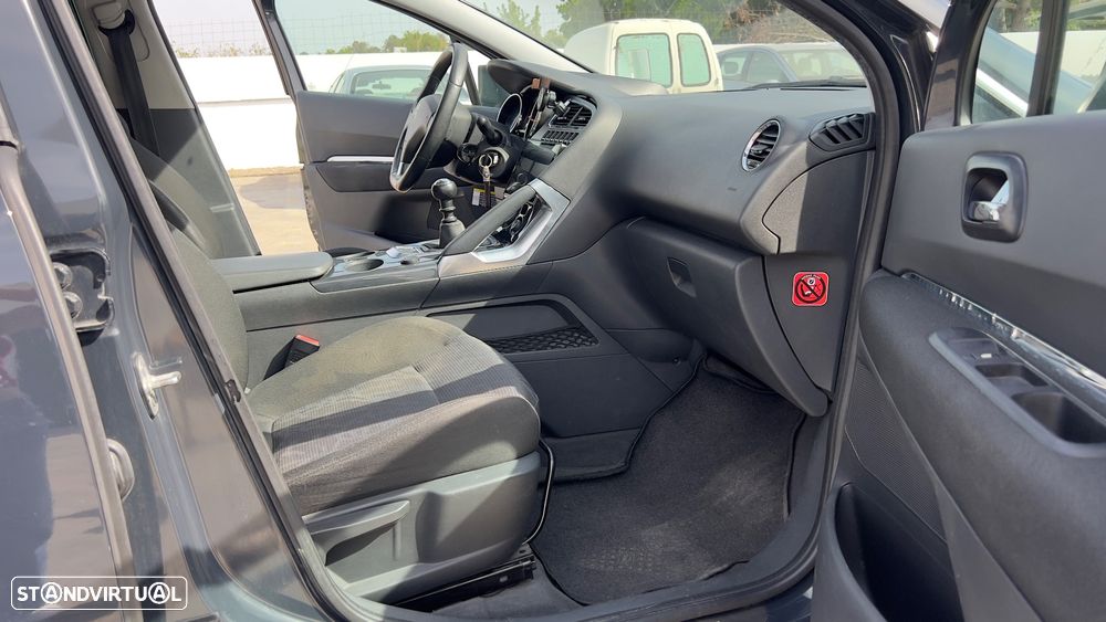 Peugeot 3008 1.6 HDi Sport - 11