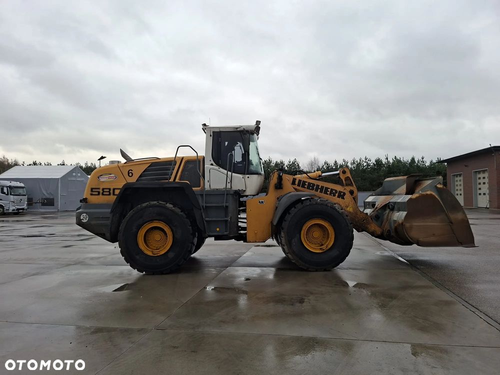 Liebherr L580 - 5