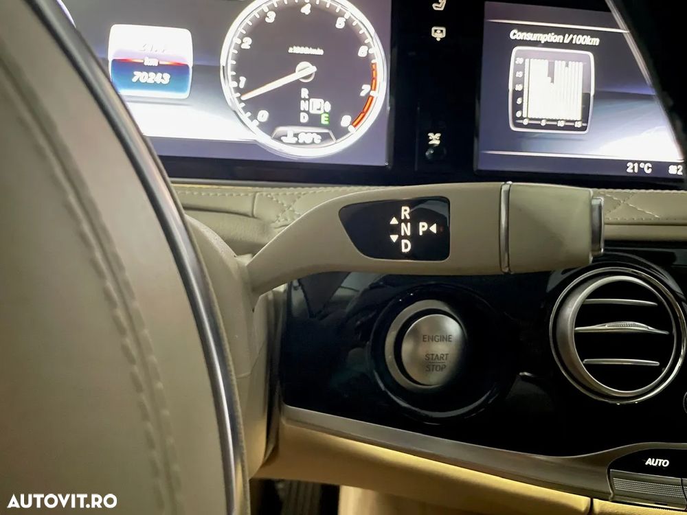Mercedes-Benz S 500 4MATIC Aut - 32
