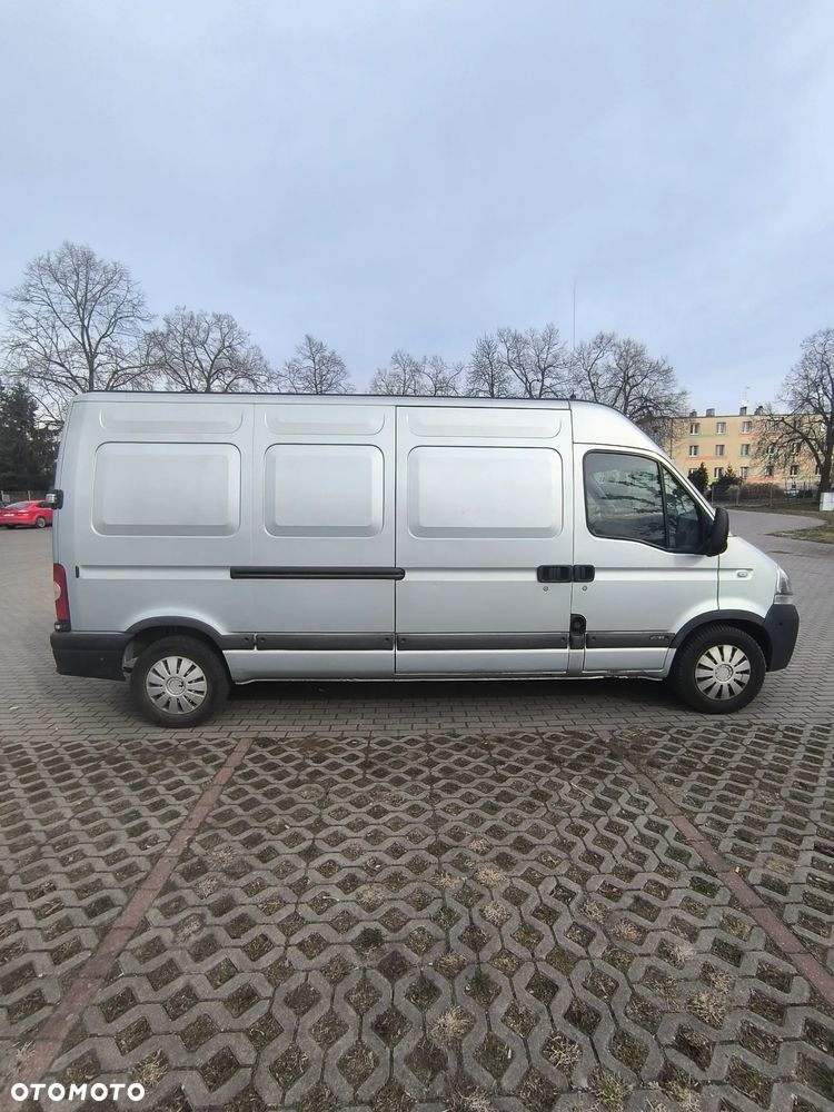 Nissan INTERSTAR - 3