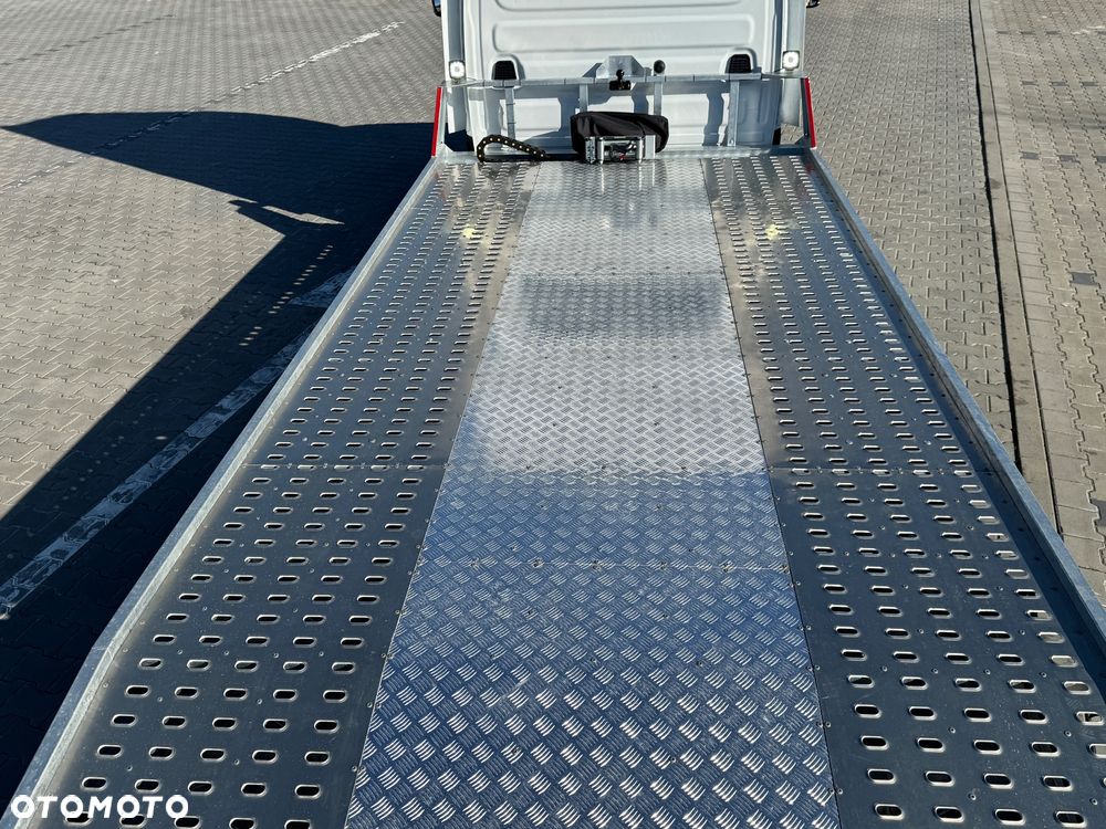 Iveco Daily 2022r ‼️72C18‼️3.0 NOWA Laweta Pomoc Drogowa Zarejestrowany jako Specjalny DMC 7200kg Salon Polska Niski Przebieg Autotransporter Sypialka - 29