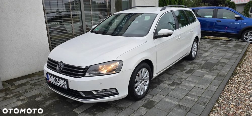 Volkswagen Passat 2.0 TDI Comfortline - 12
