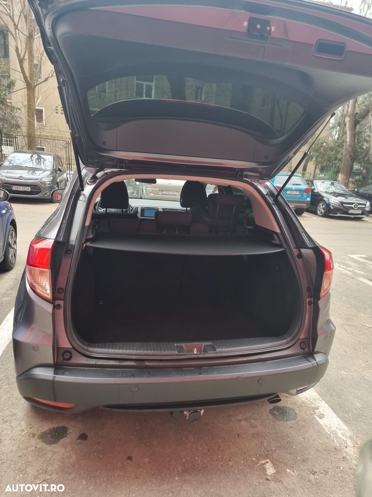 Honda HR-V 1.5 i-VTEC M/T Elegance - 2