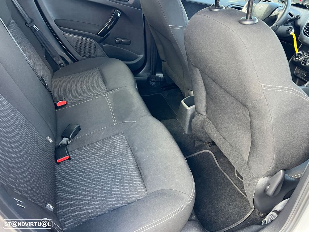 Peugeot 208 1.2 PureTech Active - 27