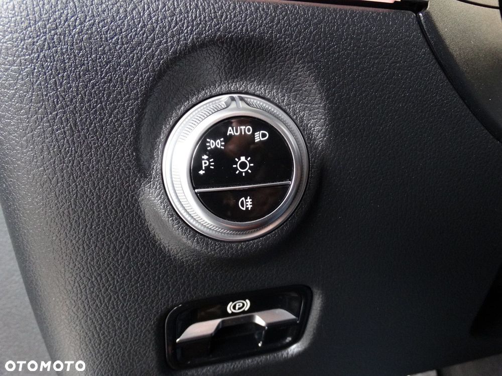 Mercedes-Benz Klasa C - 19