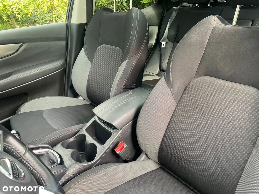 Nissan Qashqai 1.3 DIG-T N-CONNECTA - 4