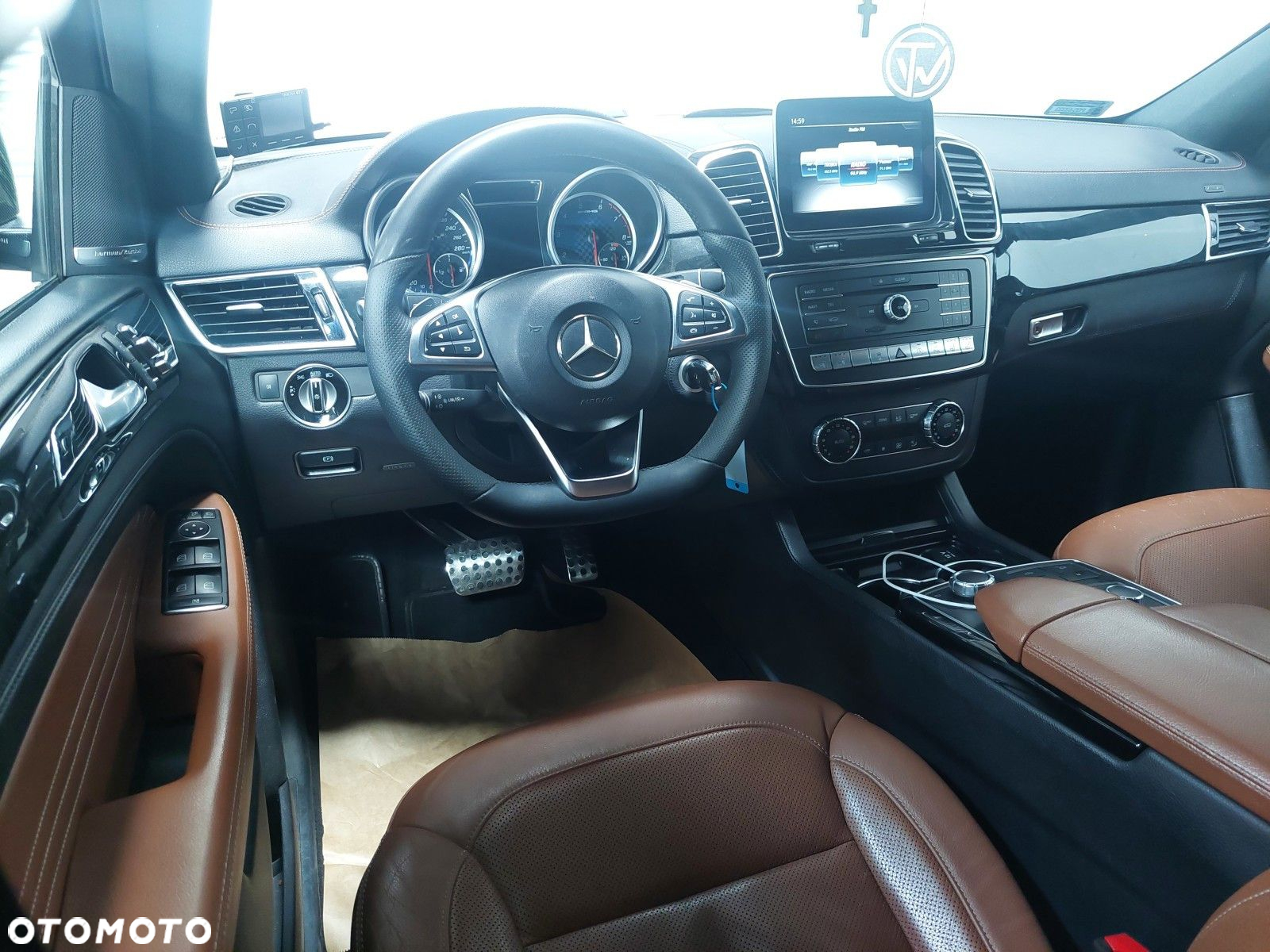 Mercedes-Benz GLE AMG Coupe 43 4-Matic - 12