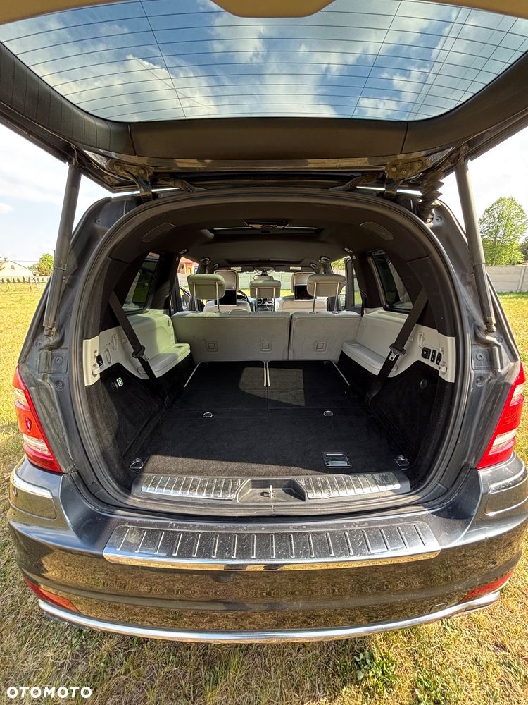 Mercedes-Benz GL 350 BlueTEC - 13