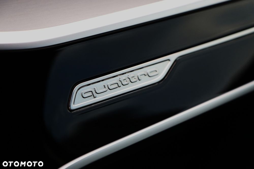 Audi S6 Avant - 36