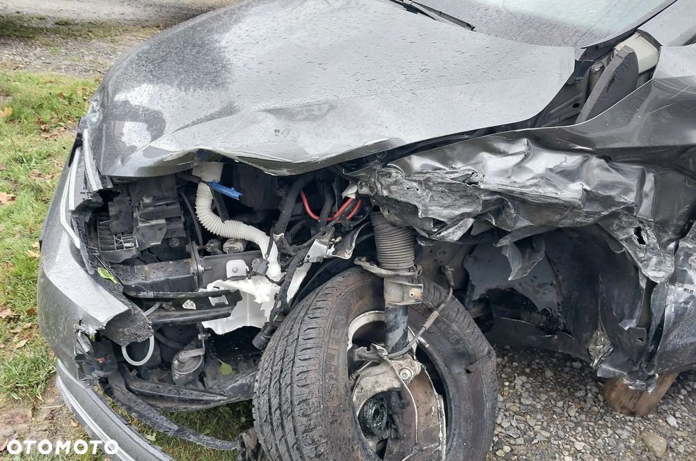 Volkswagen Touran 2.0 TDI SCR (BlueMotion Technology) Highline - 14