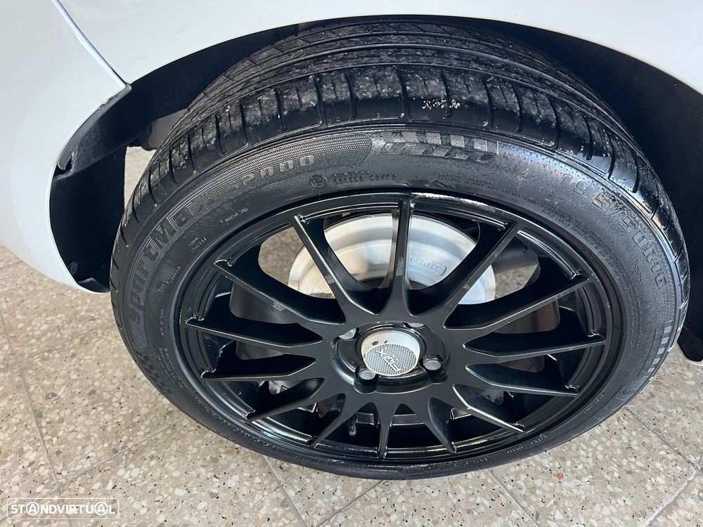 Ford Fiesta 1.4 TDCI Champions Edition - 15