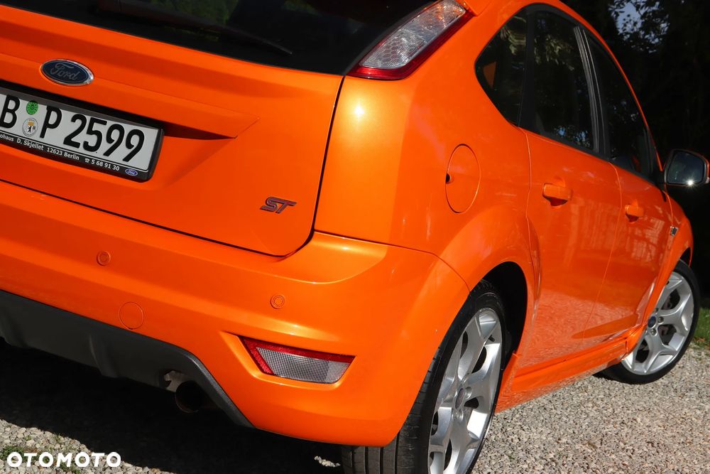 Ford Focus 2.5 ST - 37