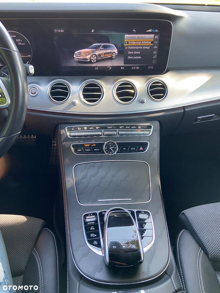 Mercedes-Benz Klasa E 220 d 9G-TRONIC Exclusive - 18