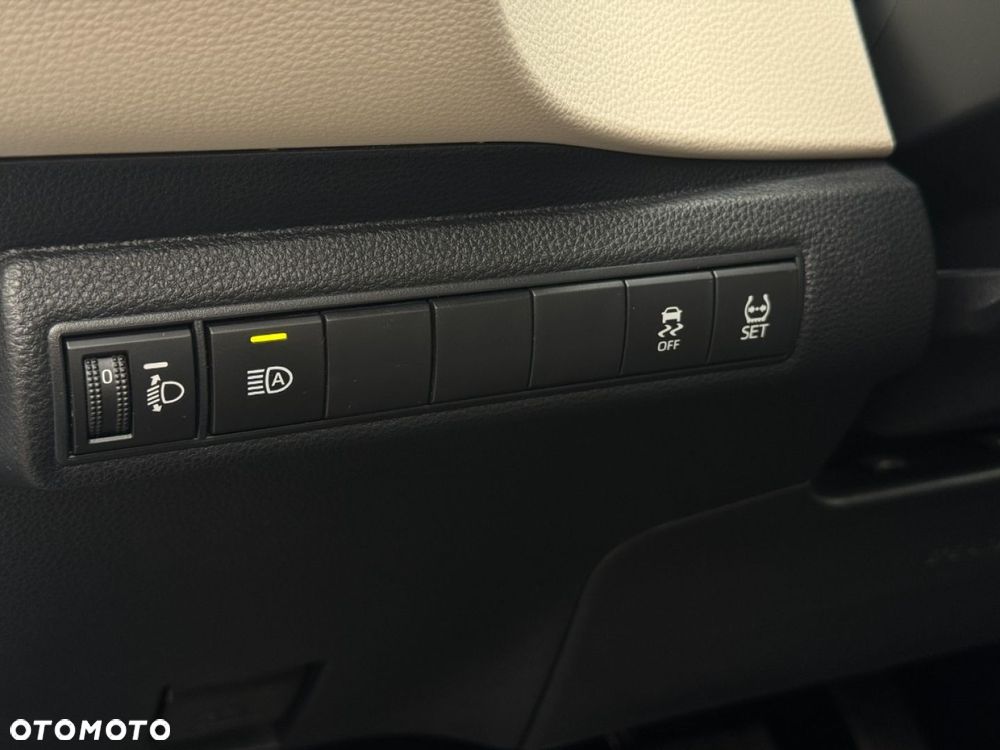 Toyota Corolla 1.8 Hybrid GPF Comfort - 32
