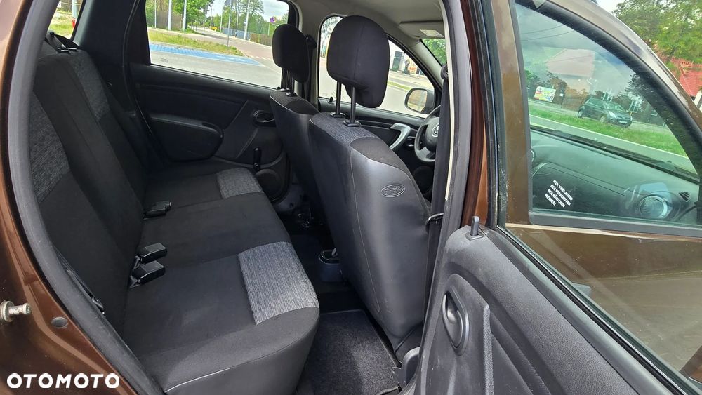 Dacia Duster 1.6 16V 4x2 - 16