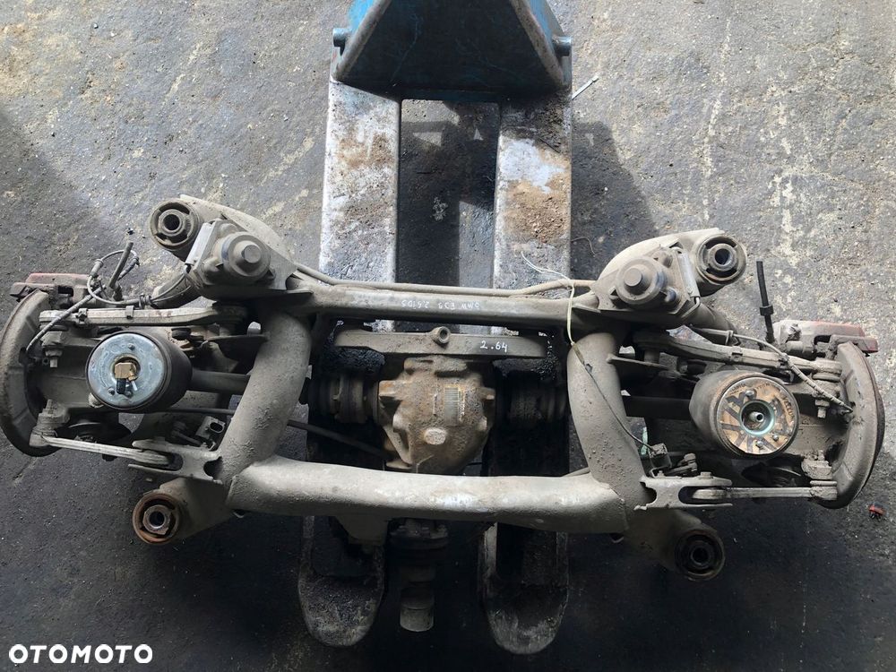 ZAWIESZENIE TYLNE TYŁ BMW E39 2.5 TDS - 7