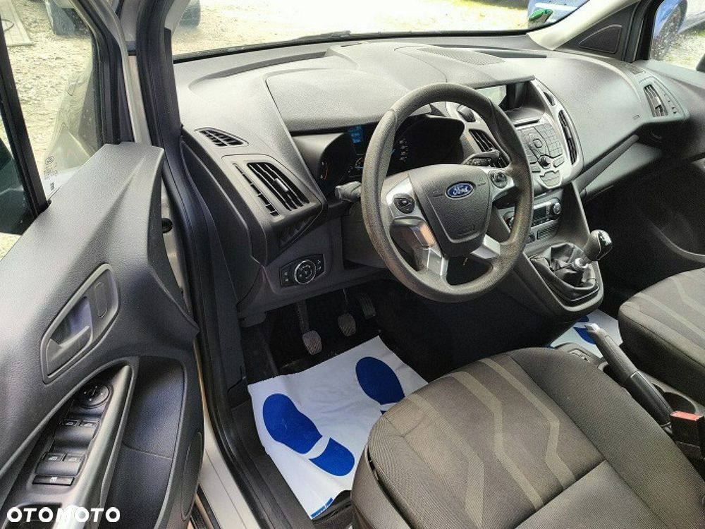 Ford Tourneo Connect Grand - 13