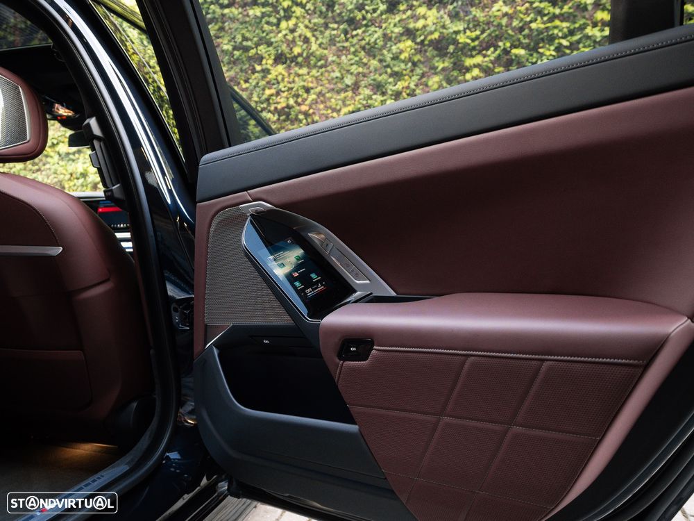BMW 760 M760e xDrive - 50