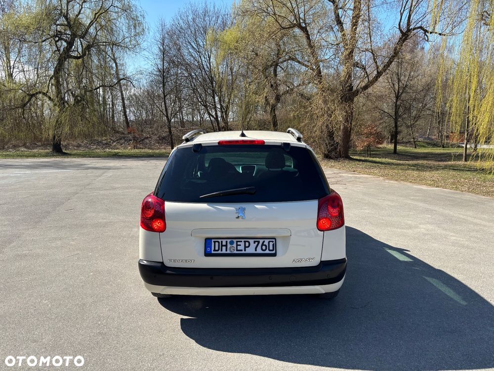 Peugeot 207 75 Filou - 8