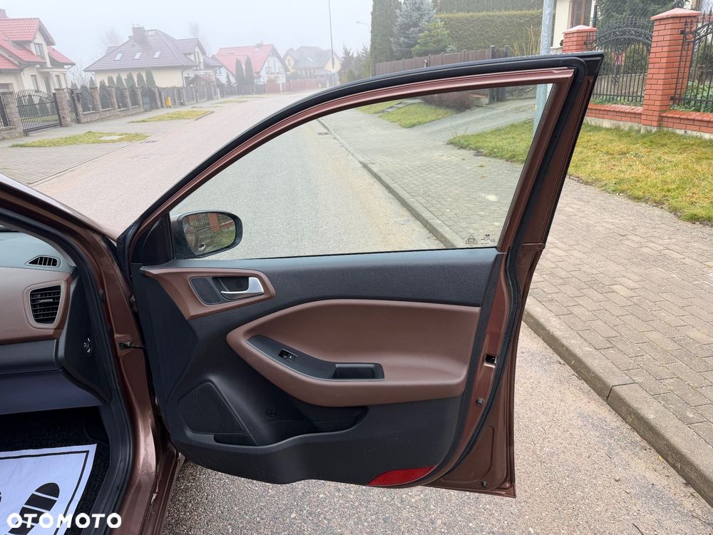 Hyundai i20 1.1 CRDi Intro Edition - 30