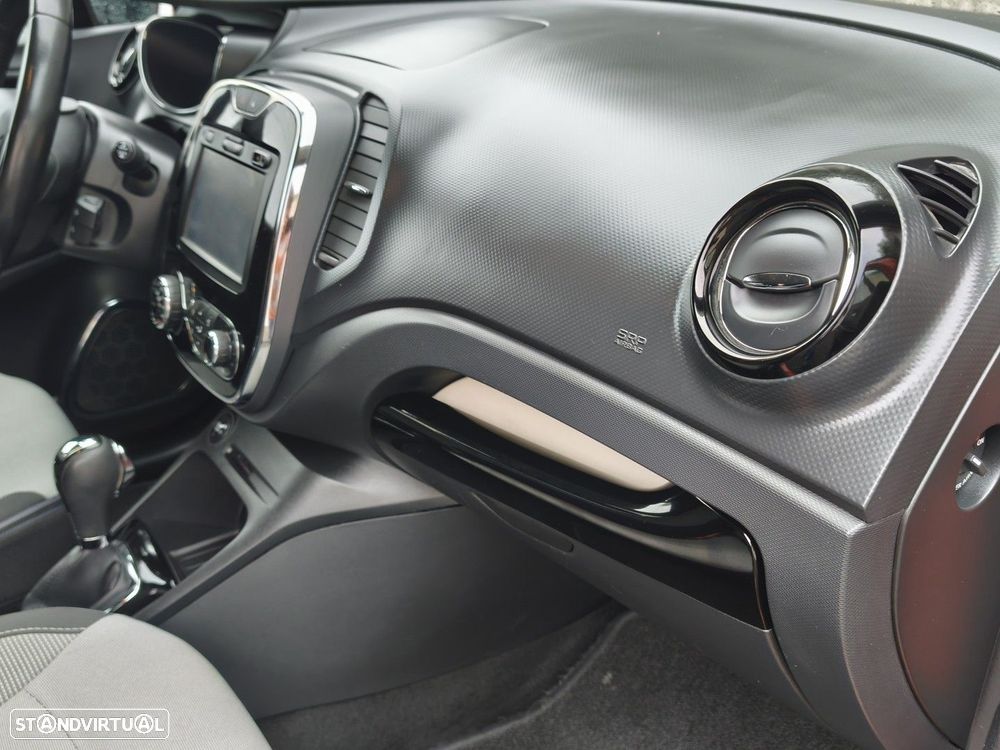 Renault Captur dCi 90 EDC Dynamique - 17
