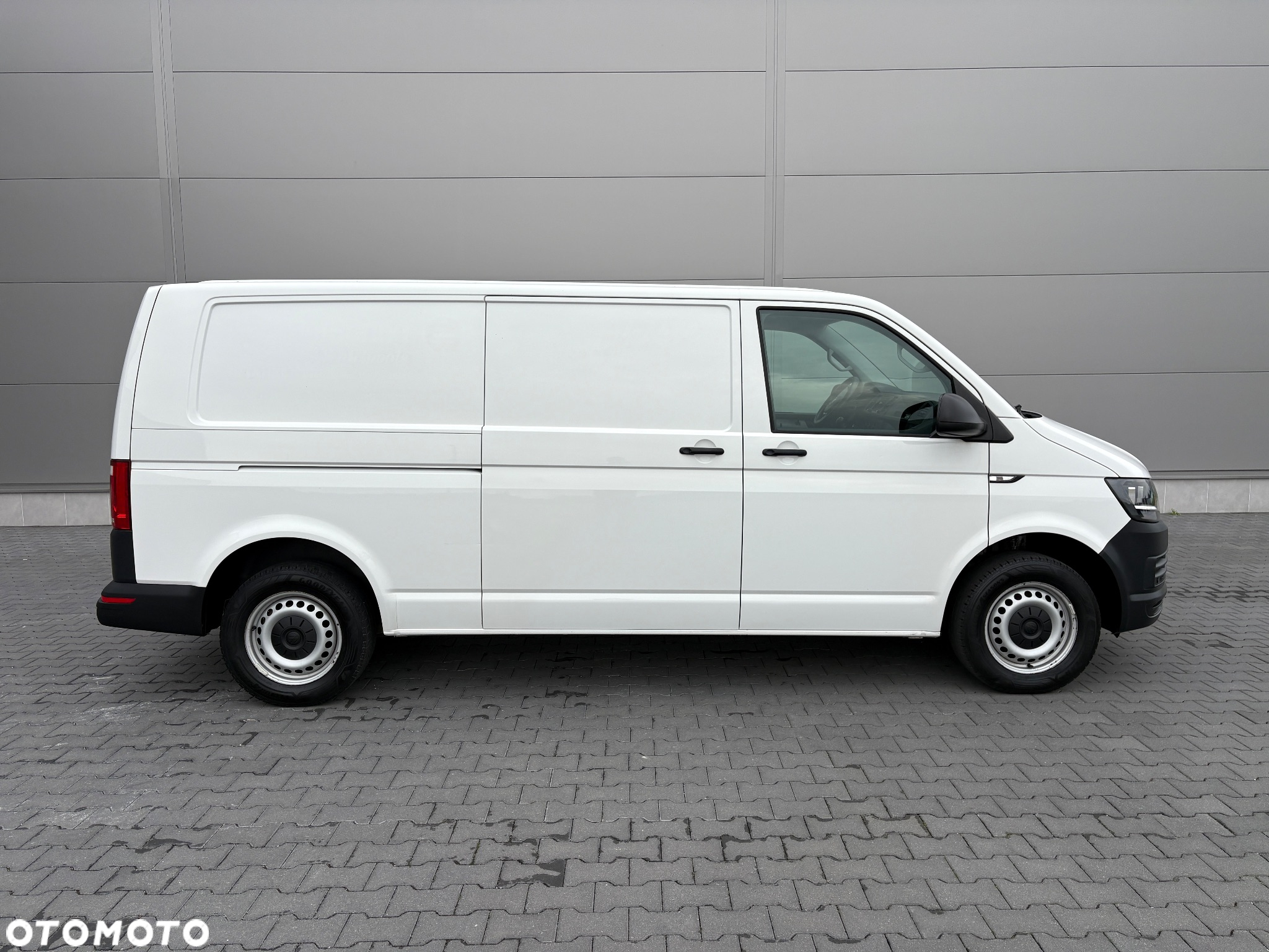 Volkswagen Transporter T6 - 12