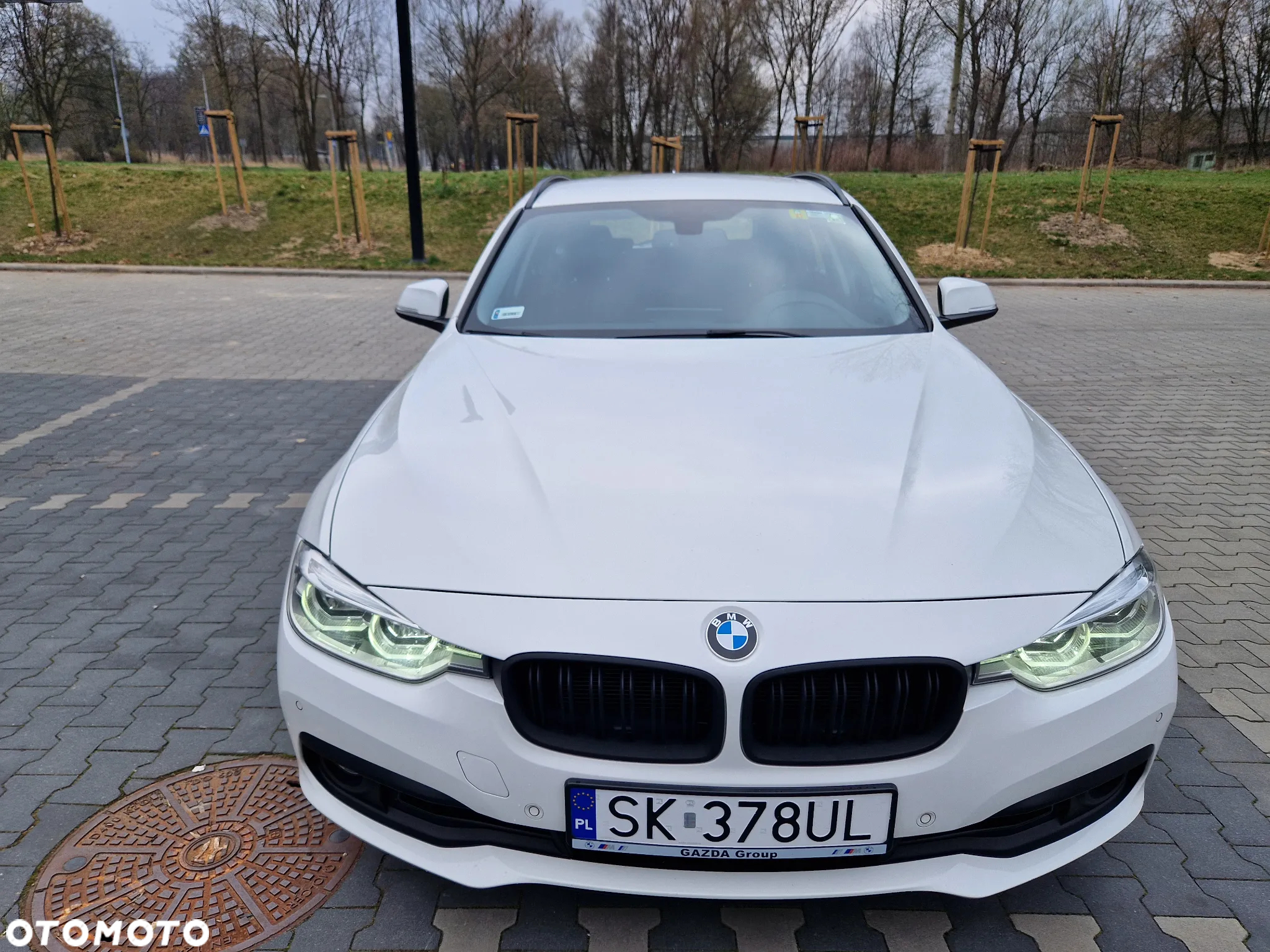BMW Seria 3 318d Touring Advantage - 5
