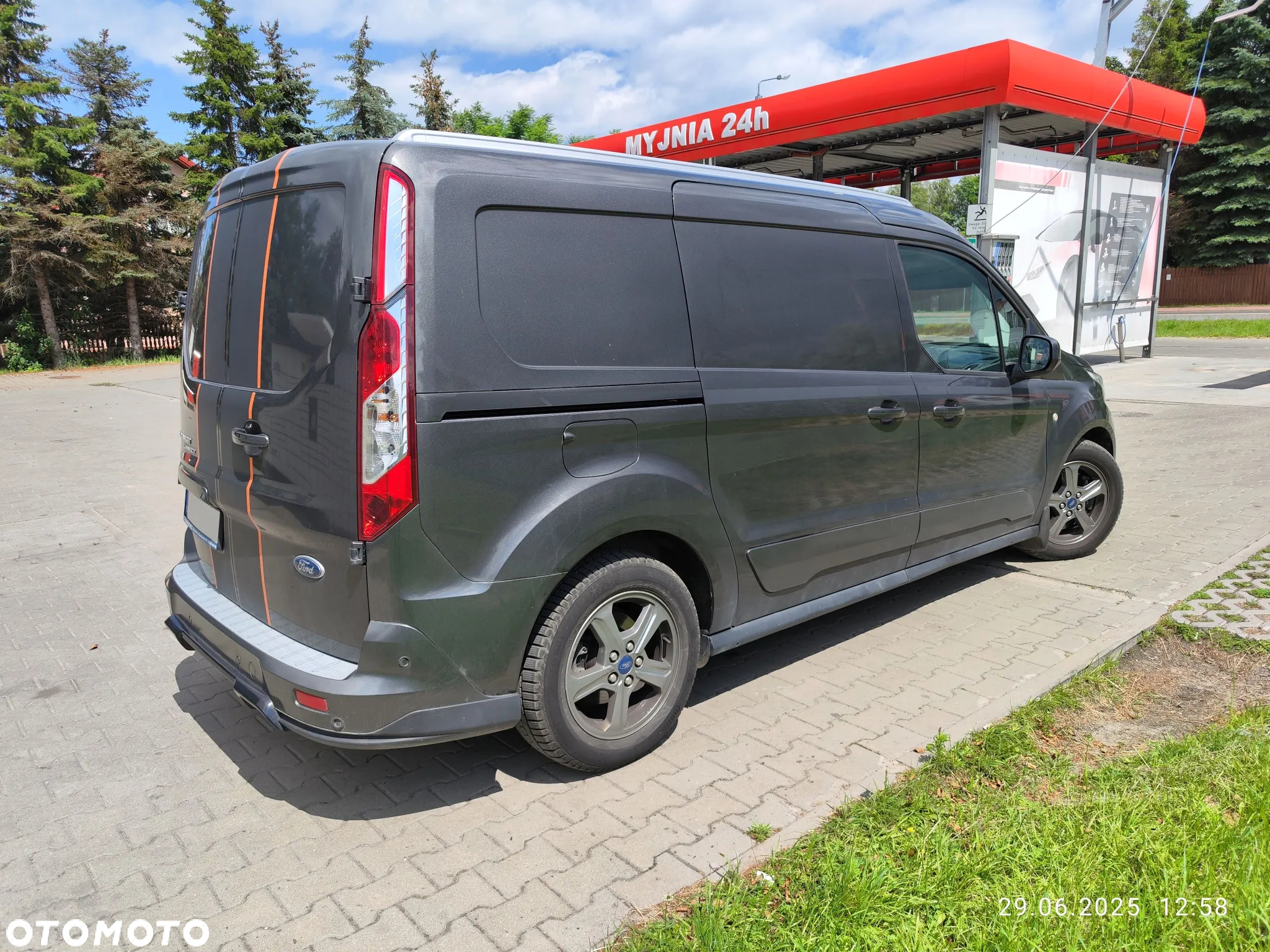 Ford Connect - 4