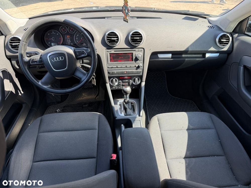 Audi A3 Sportback 1.6 TDI DPF Ambiente S tronic - 7