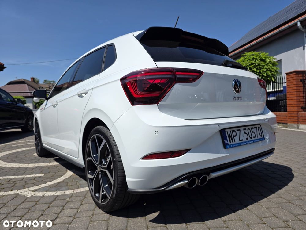 Volkswagen Polo - 31