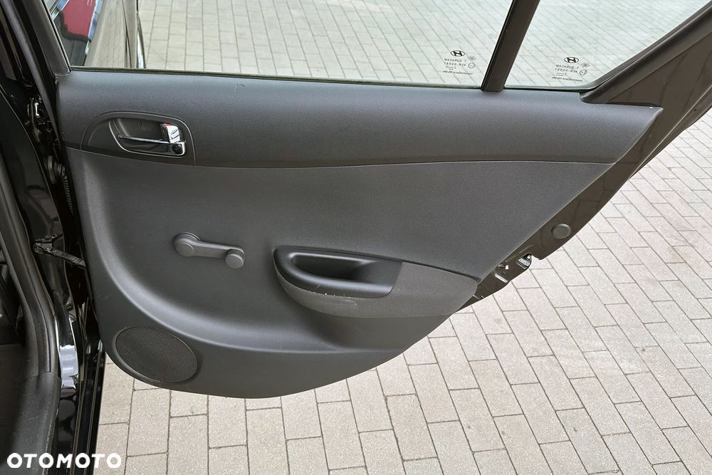 Hyundai i20 - 33