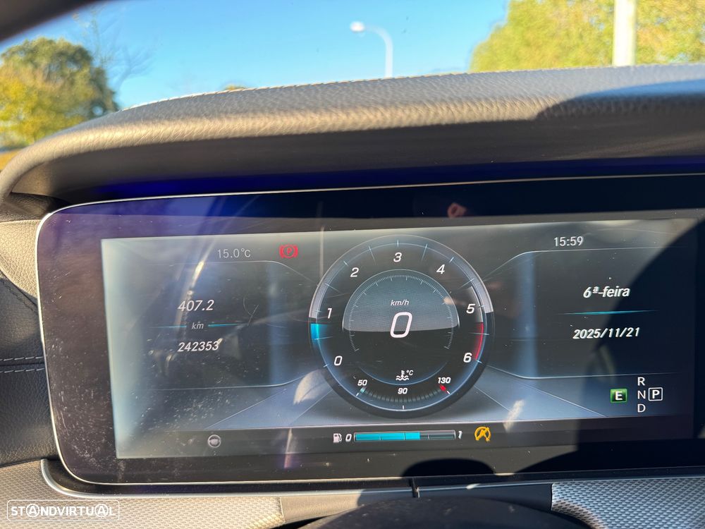 Mercedes-Benz E 220 d AMG - 10