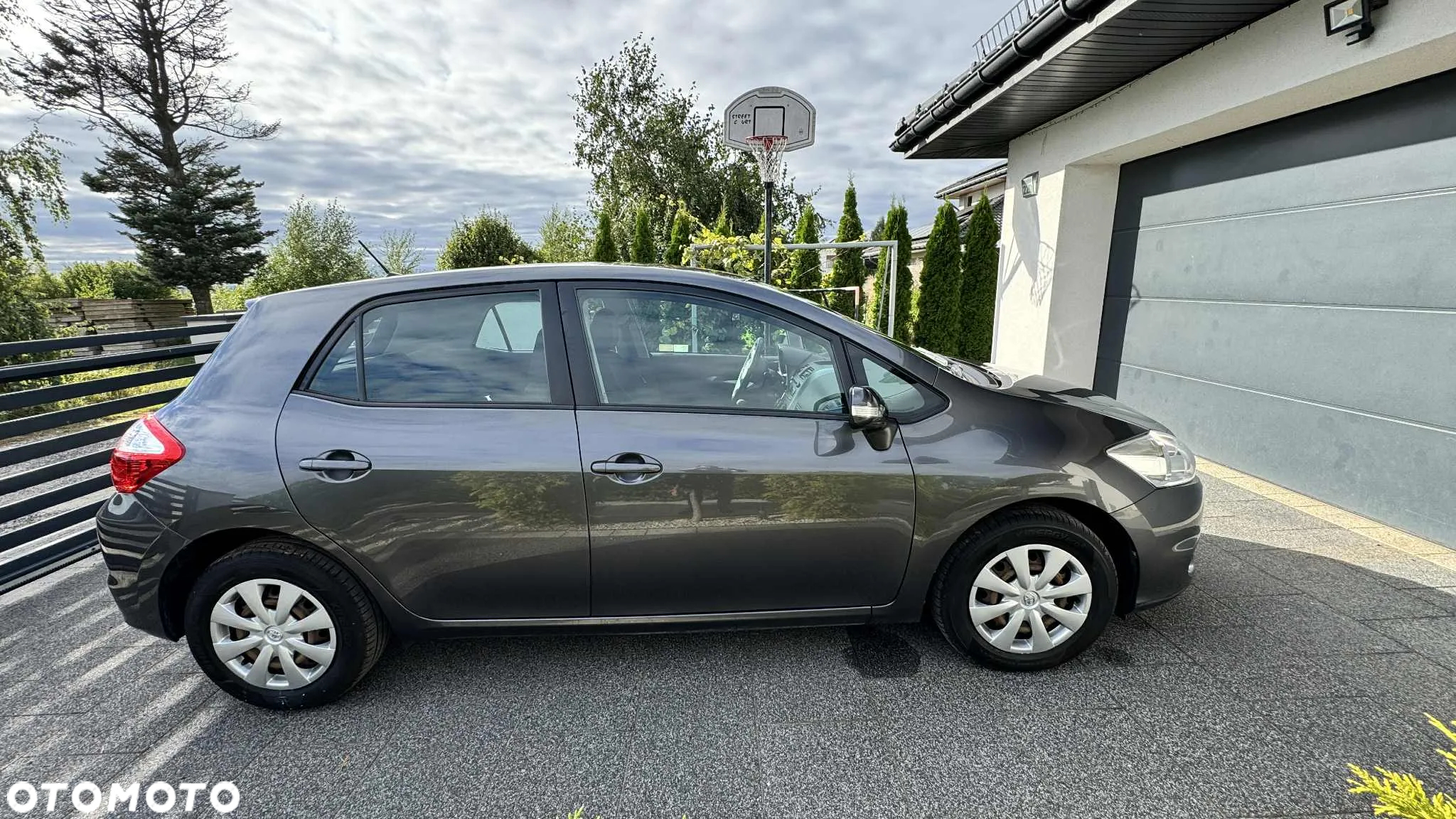 Toyota Auris - 5