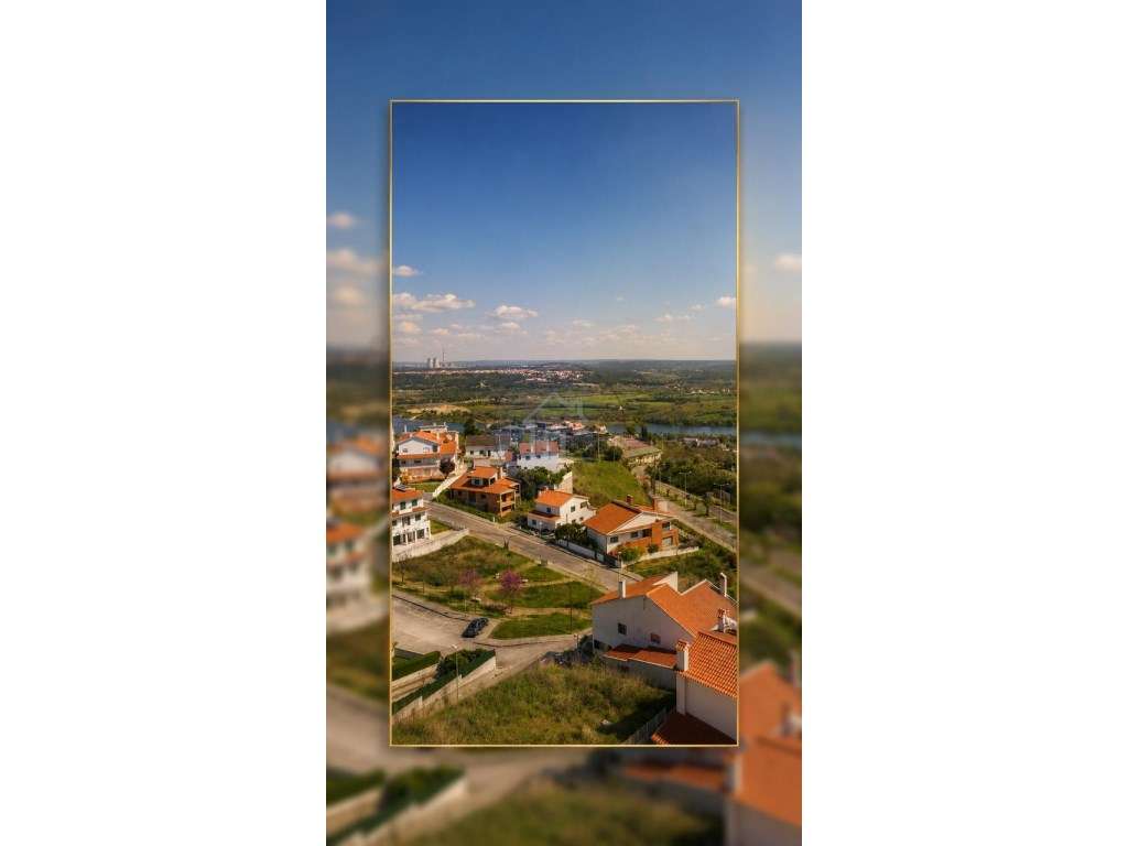 Apartamento de Alto Padrão com Vista Panorâmica sobre o Rio Tejo - Grande imagem: 2/27