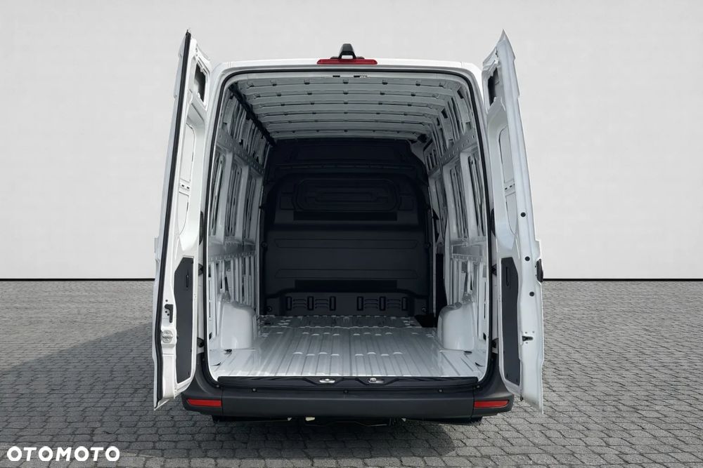 Mercedes-Benz Sprinter - 3