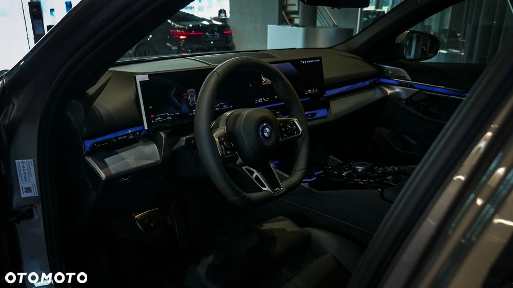 BMW Seria 5 550e xDrive PHEV M Sport - 10