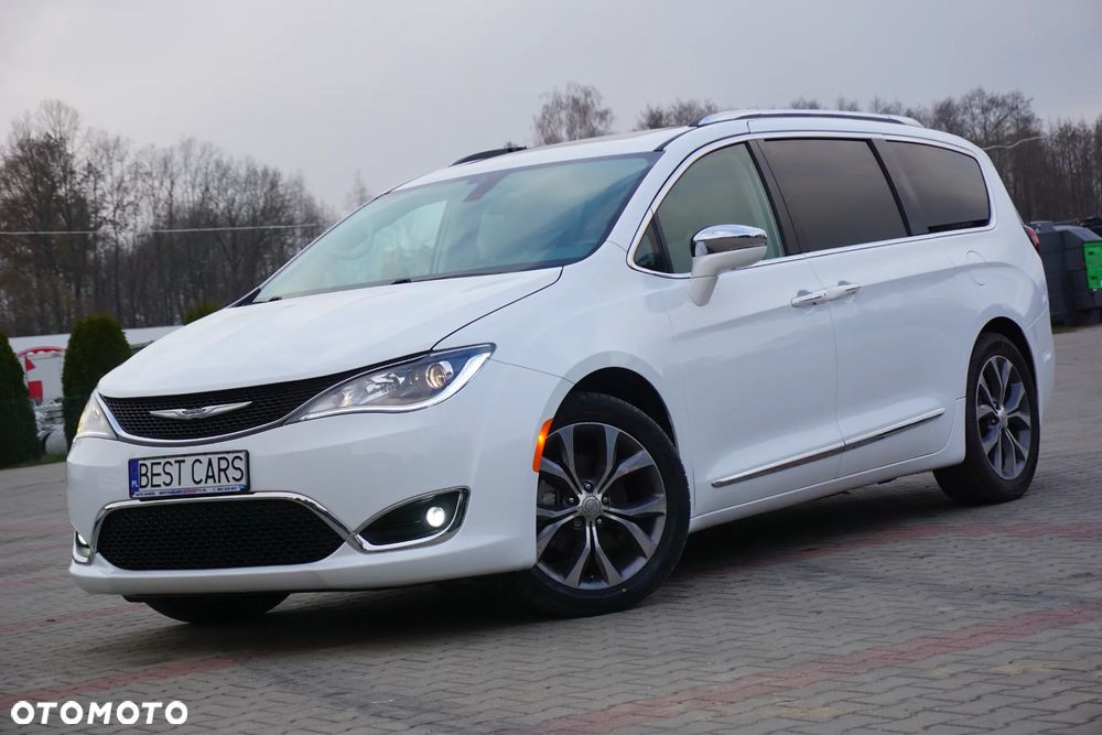 Chrysler Pacifica - 9