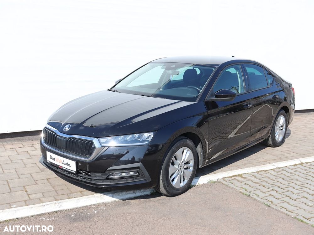 Skoda Octavia 2.0 TDI DSG Ambition - 1
