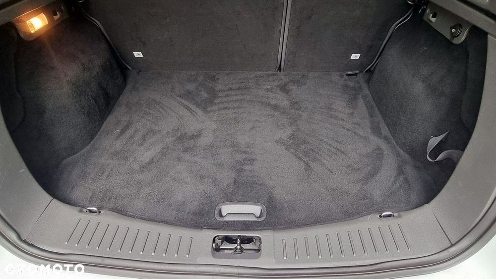 Ford Kuga - 17