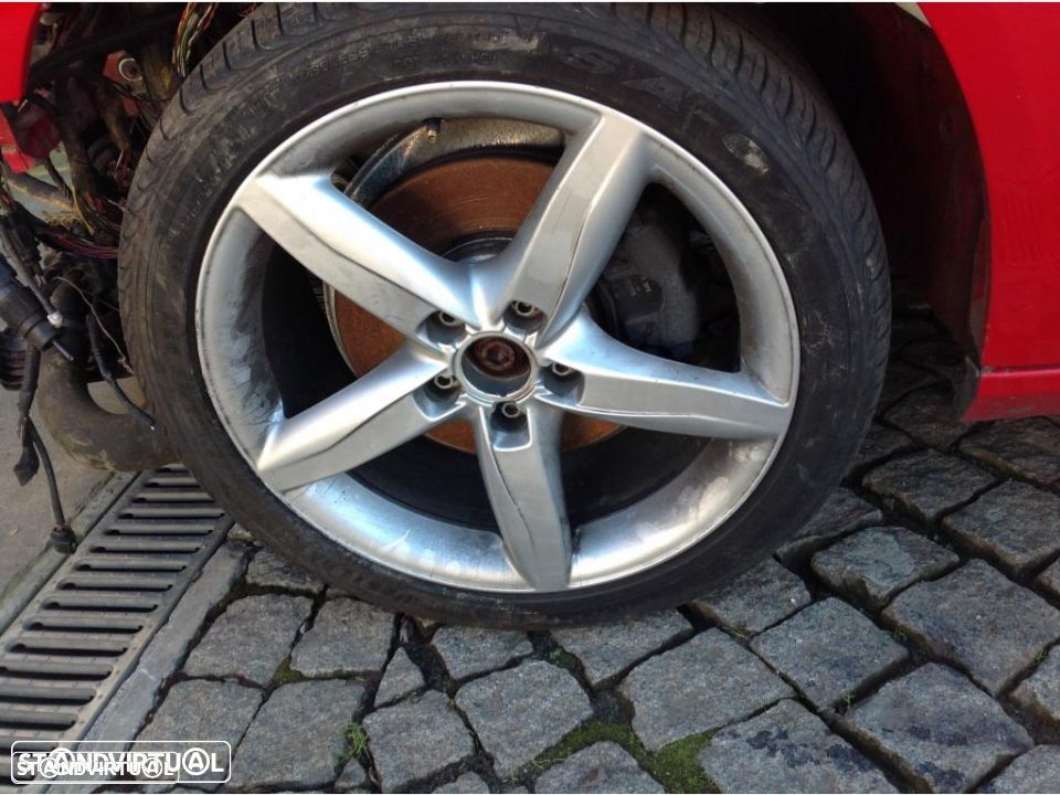 Audi A4 2011 para peças - 3